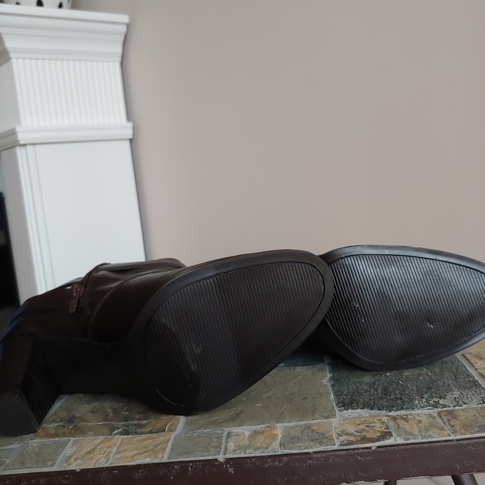 Booties - Picture 6 of 7